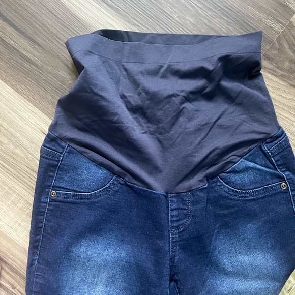 Maternity Pants - Picture 3 of 7